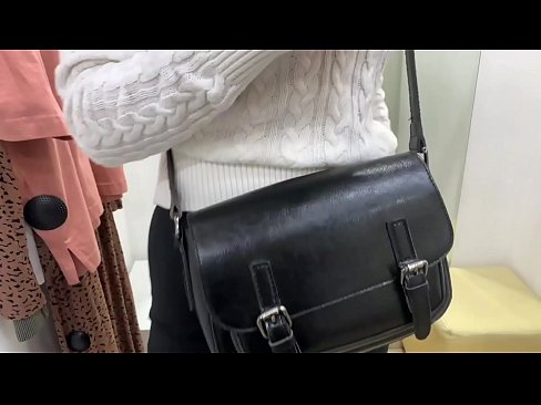 ❤️ Masturbasi publik dari jalang muda FeralBerry dengan dildo di kamar pas ️ Porno fb di porno id.teencumpot.ru ️❤